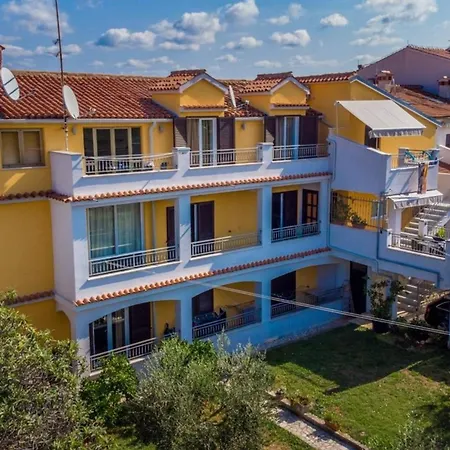 Fuer 2 Personen Ca 40 Qm In Rovinj, Istrien Istrische Riviera * روفينج